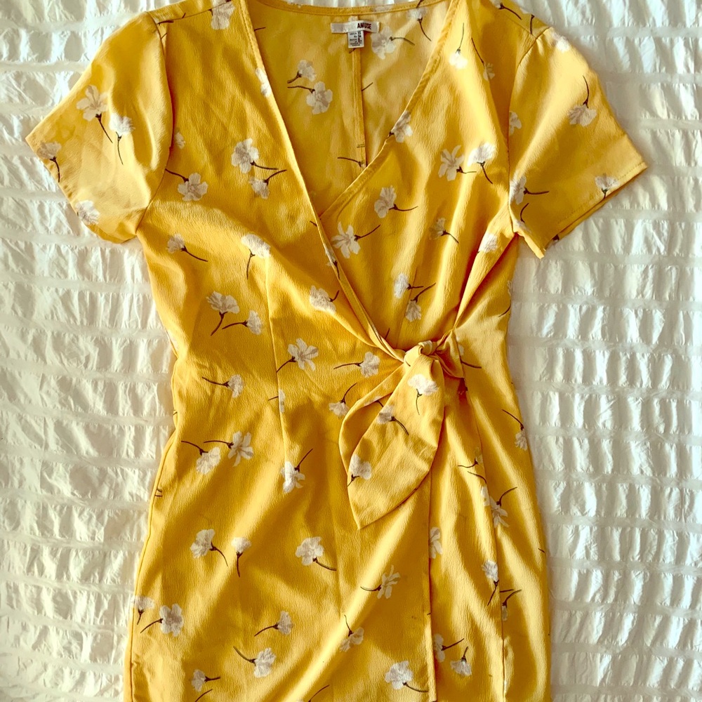 Amuse society yellow/floral wrap dress